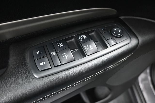 Used 2017 Gray Dodge SXT image 13