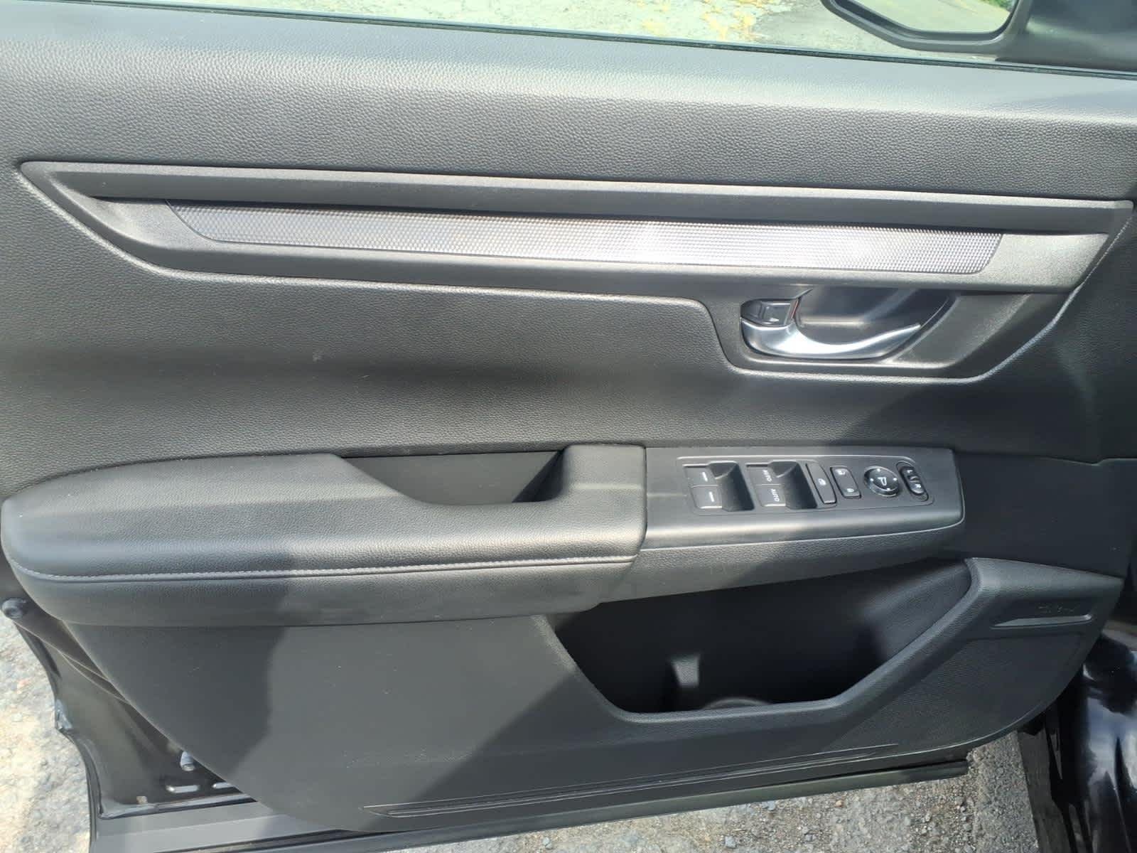 2025 Honda CR-V EX - Photo 17