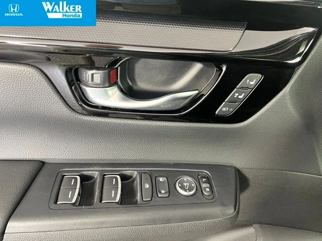 Used 2024  Honda EX-L image 21