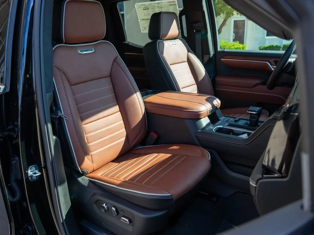 New 2026 Onyx Black GMC Denali Ultimate image 9