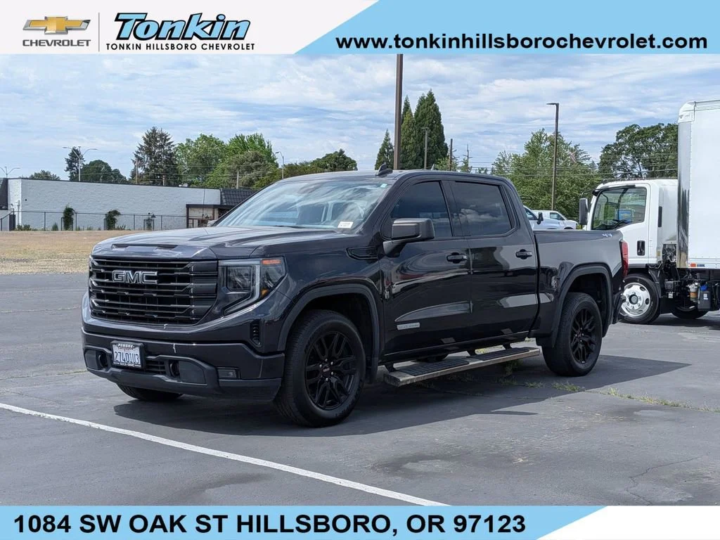 2023 GMC Sierra 4WD Crew Cab Short Box Elevation's photo