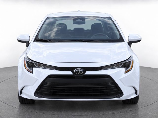 Used 2026 White Toyota LE image 4