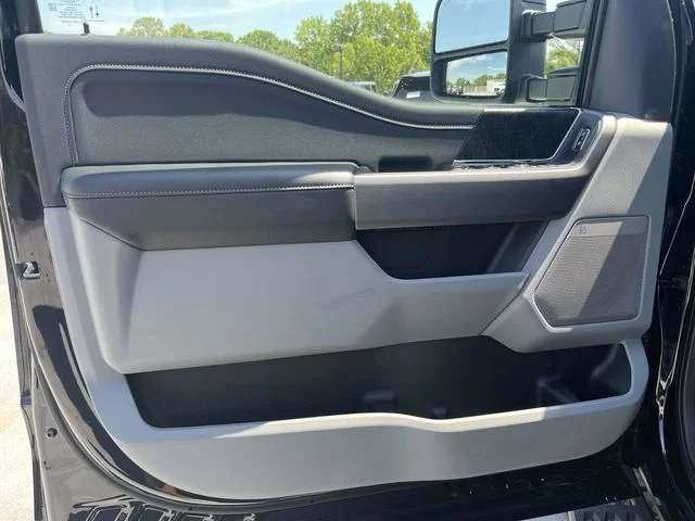 New 2026 Agate Black Metallic Ford XLT image 12