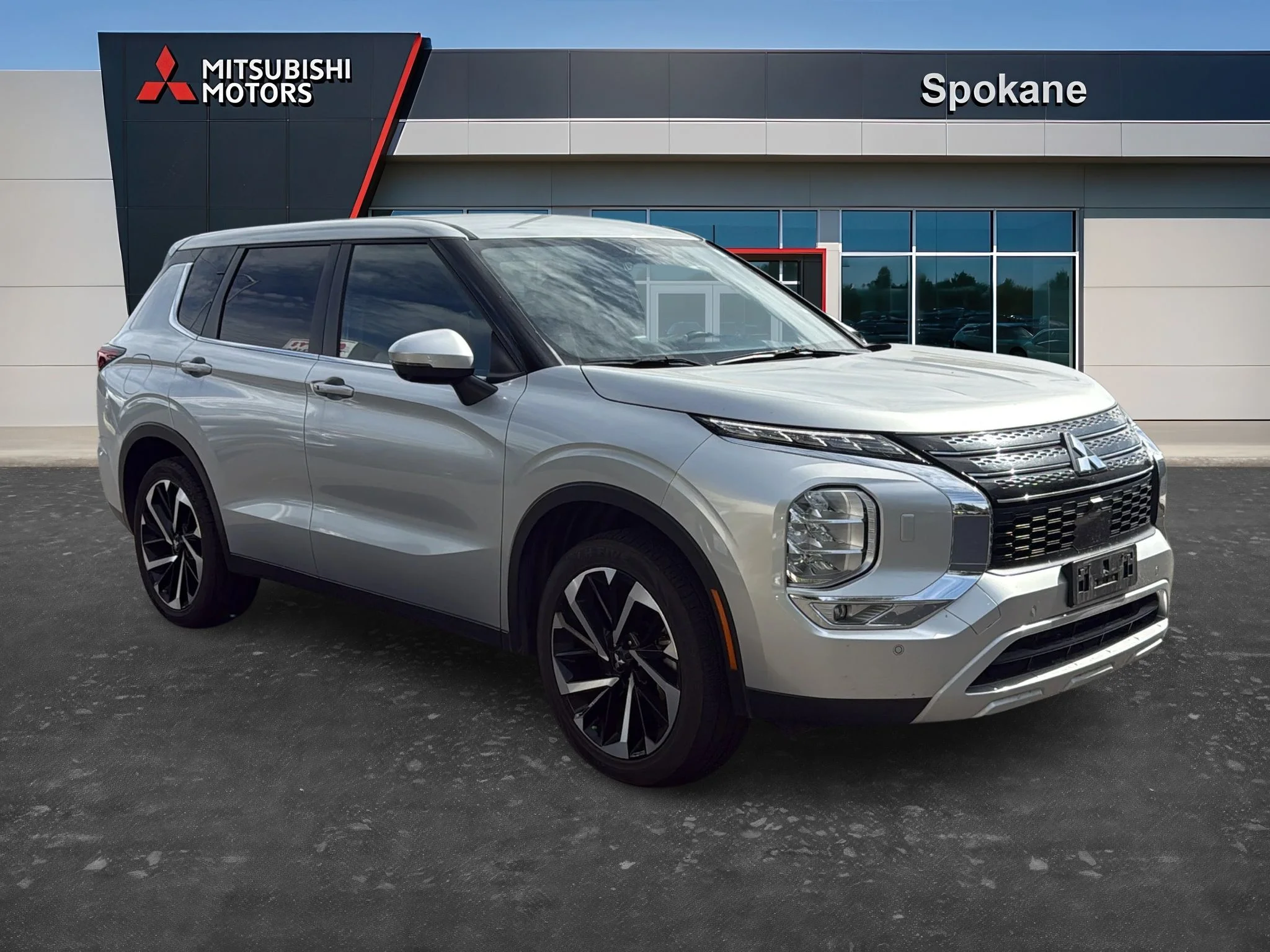 2024 Mitsubishi Outlander SE