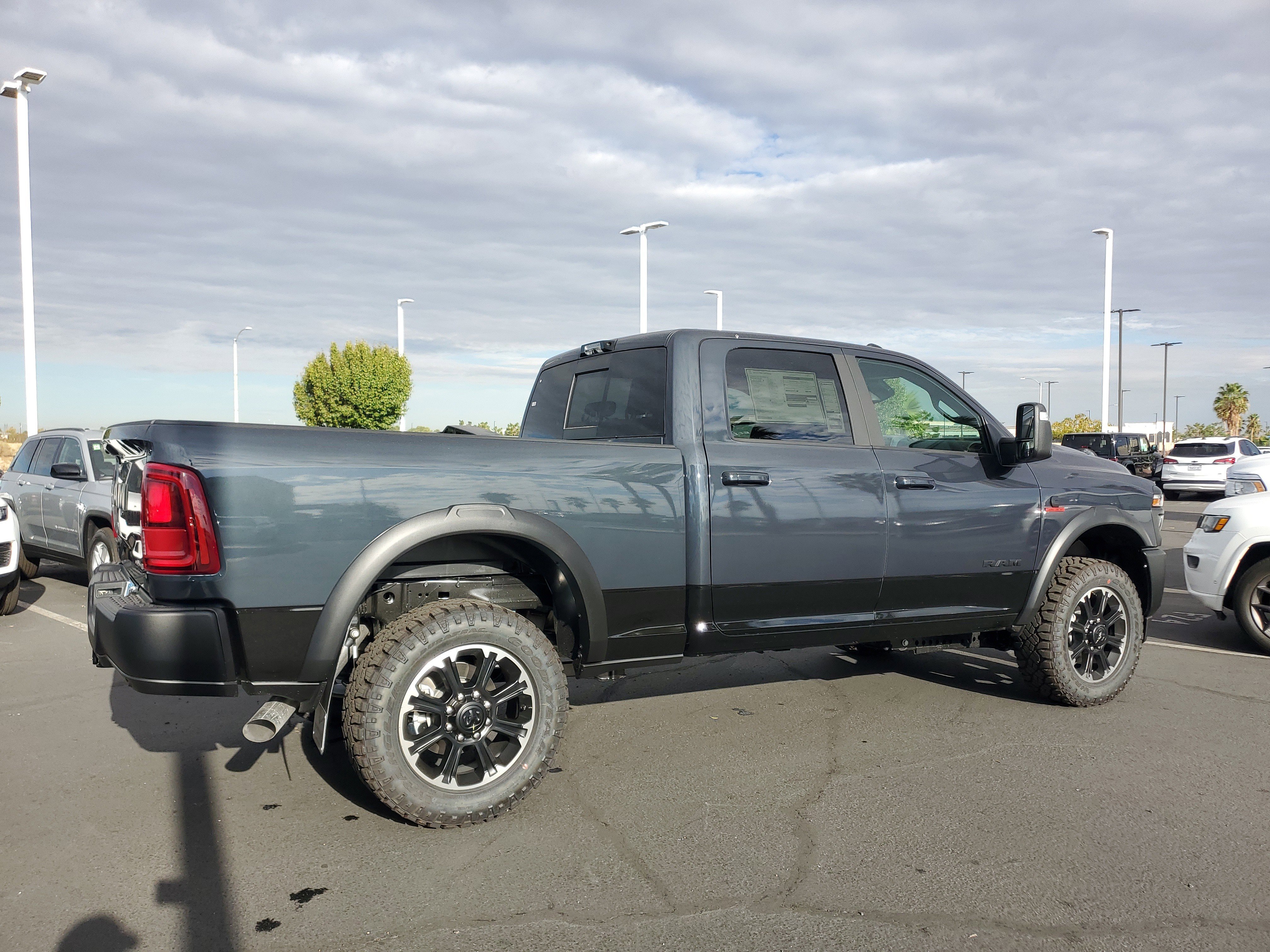 View vehicle photo 3