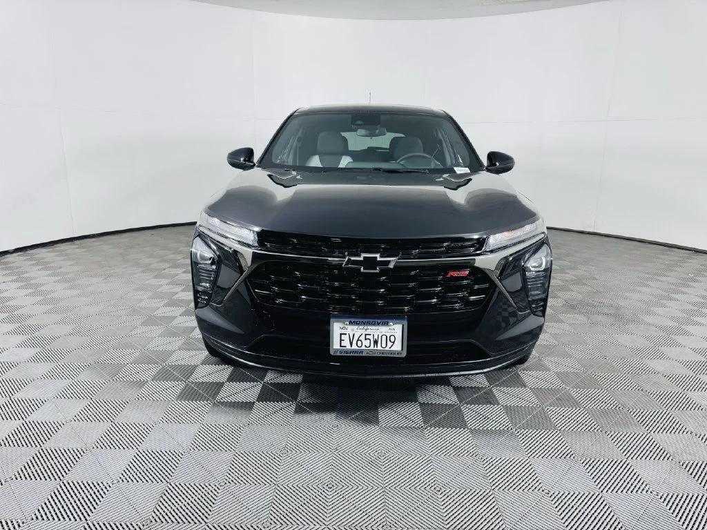 Used 2026 Mosaic Black Metallic Chevrolet 1RS image 3