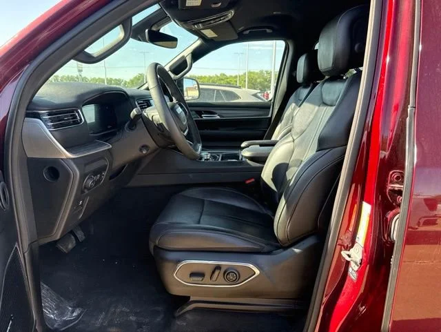 Used 2023 Red Jeep Series II image 10