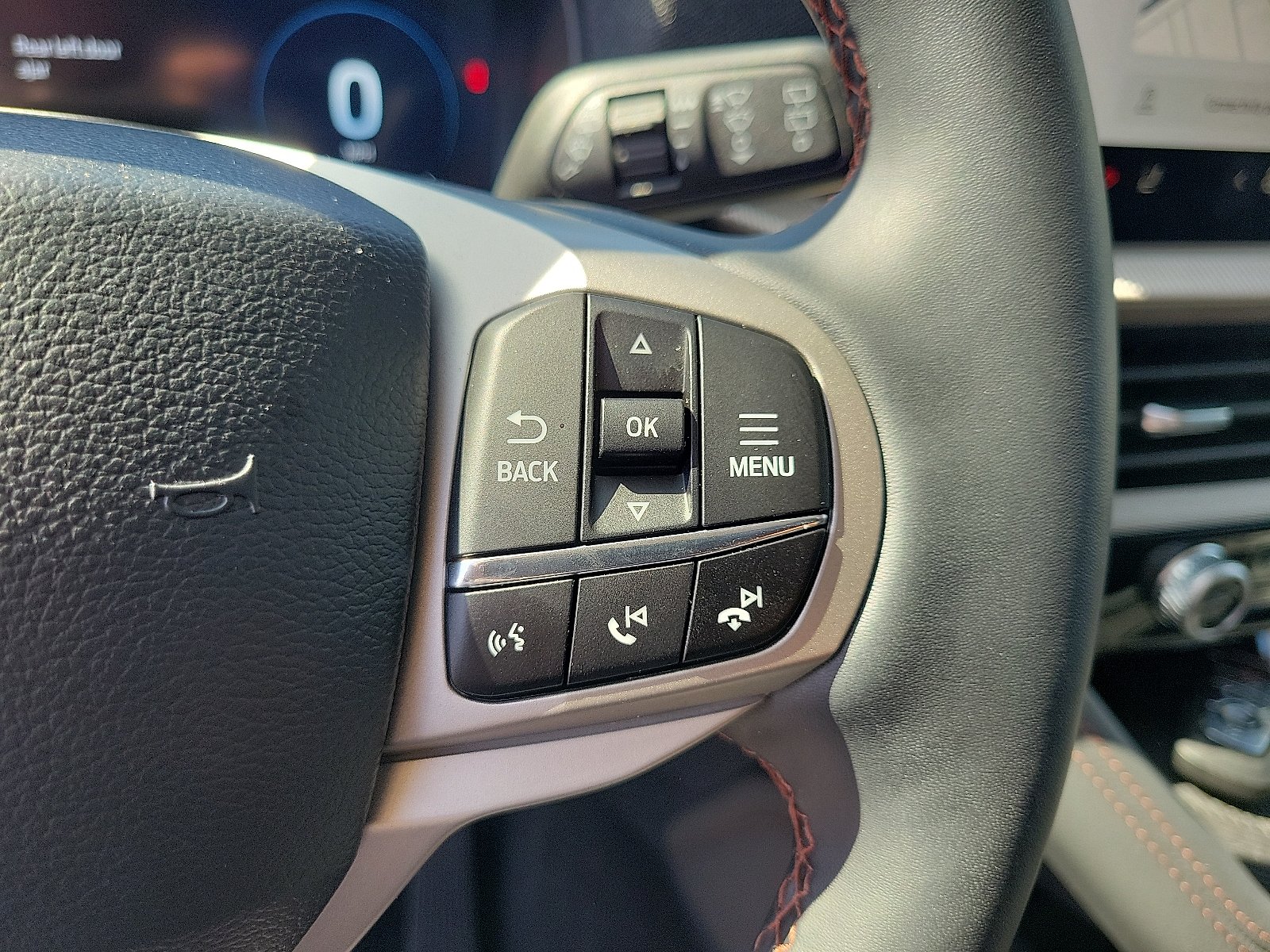 Used 2026 White Metallic Ford Active image 8