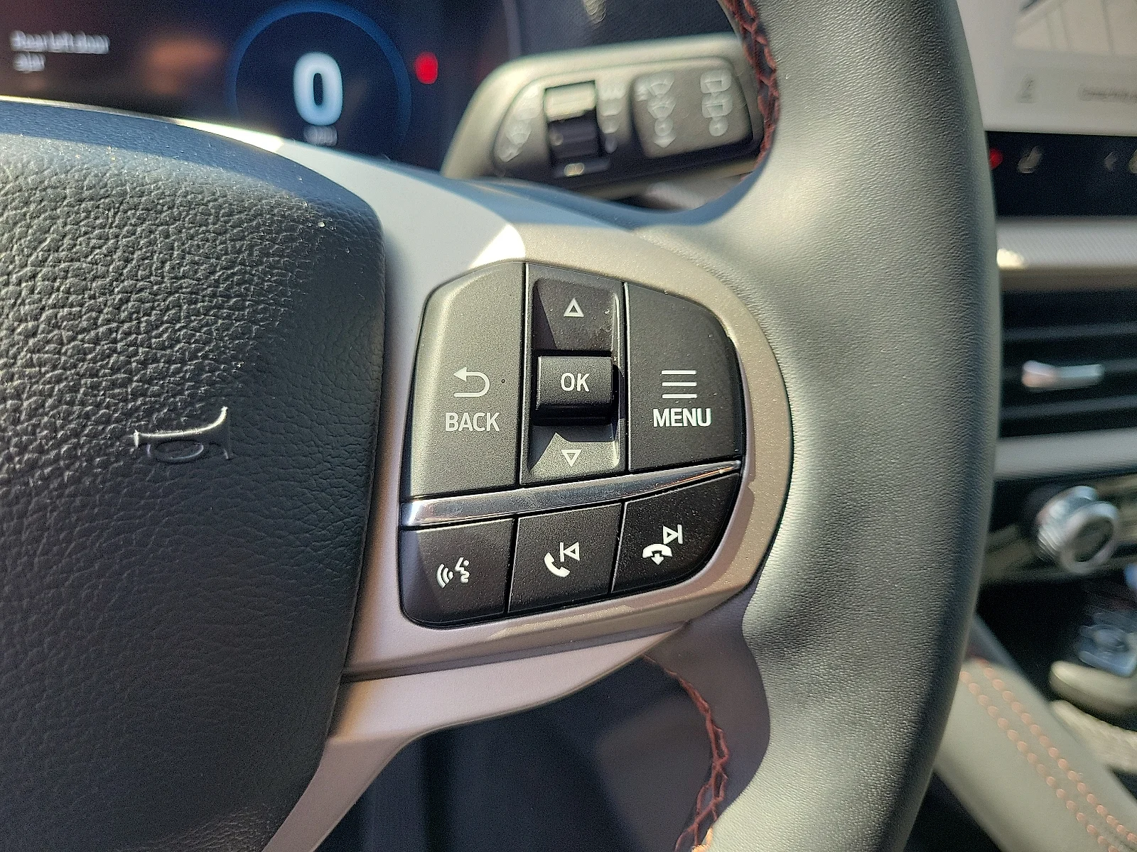 Used 2026 White Metallic Ford Active image 8