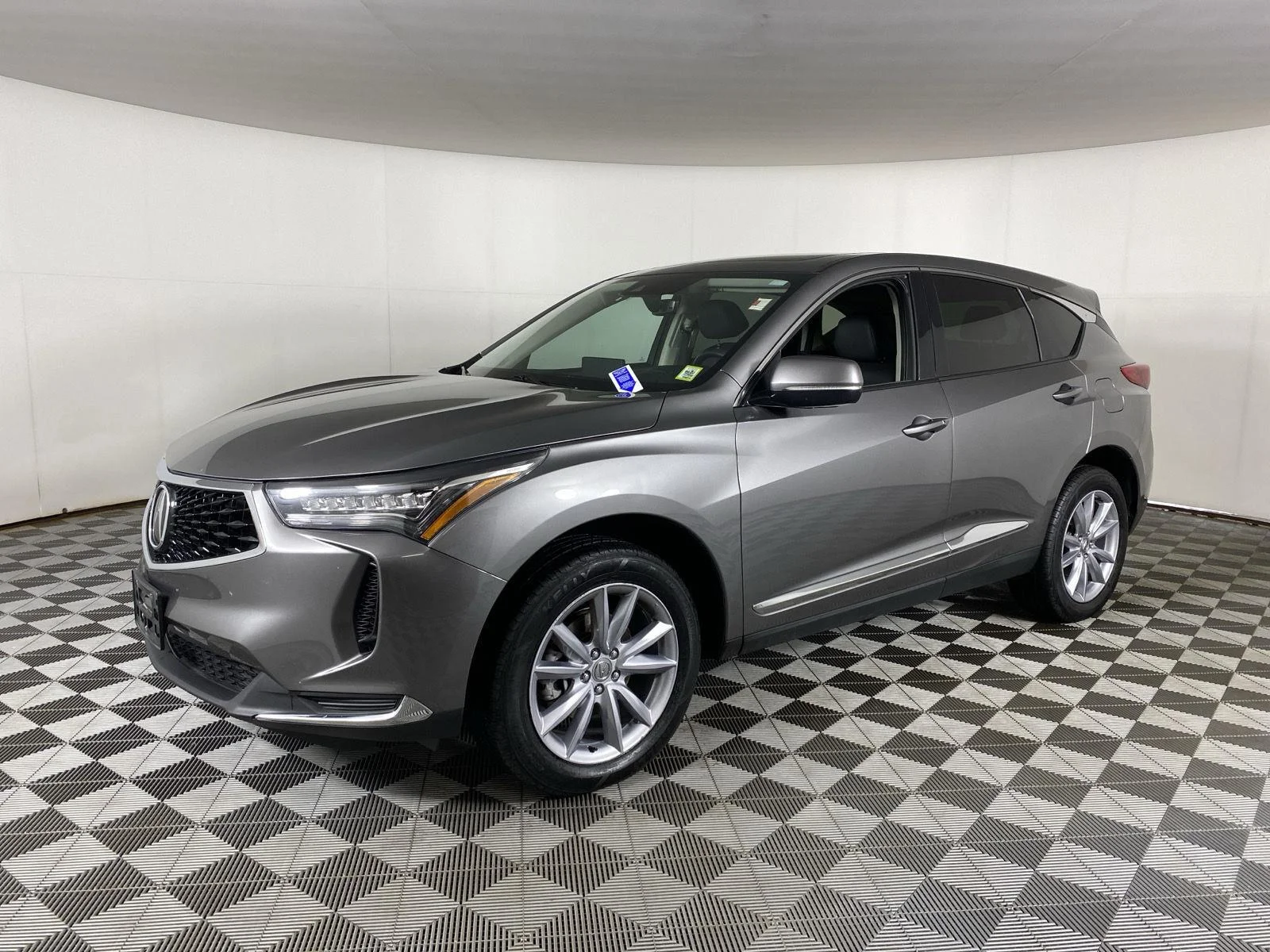 Used 2024 Liquid Carbon Metallic Acura  image 3
