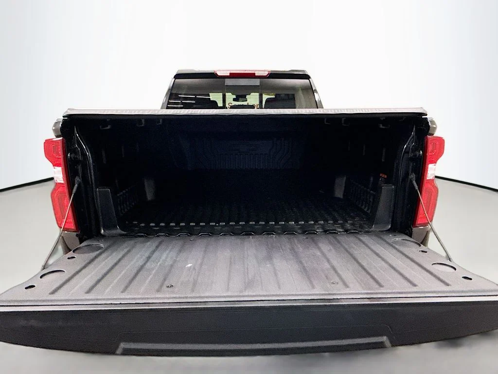 Used 2026 Black Chevrolet RST image 28