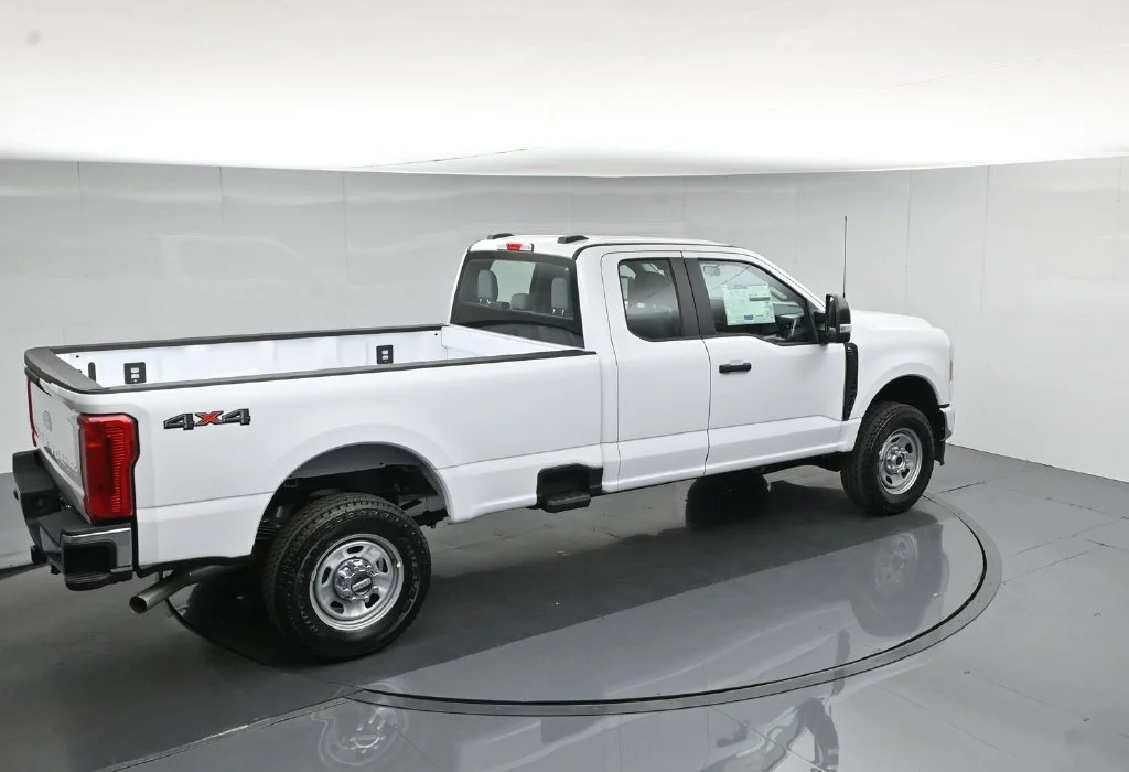 New 2027 White Ford XL image 38