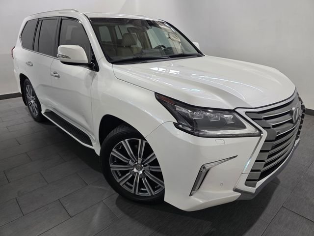 Used 2016  Lexus 570 image 7