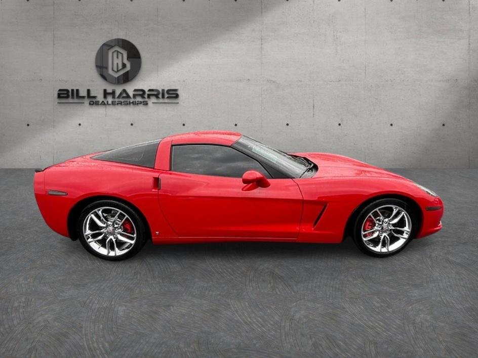 Used 2009 Red Chevrolet Base image 5