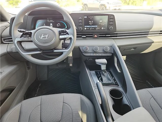 New 2026 Serenity White Pearl Hyundai SE image 9