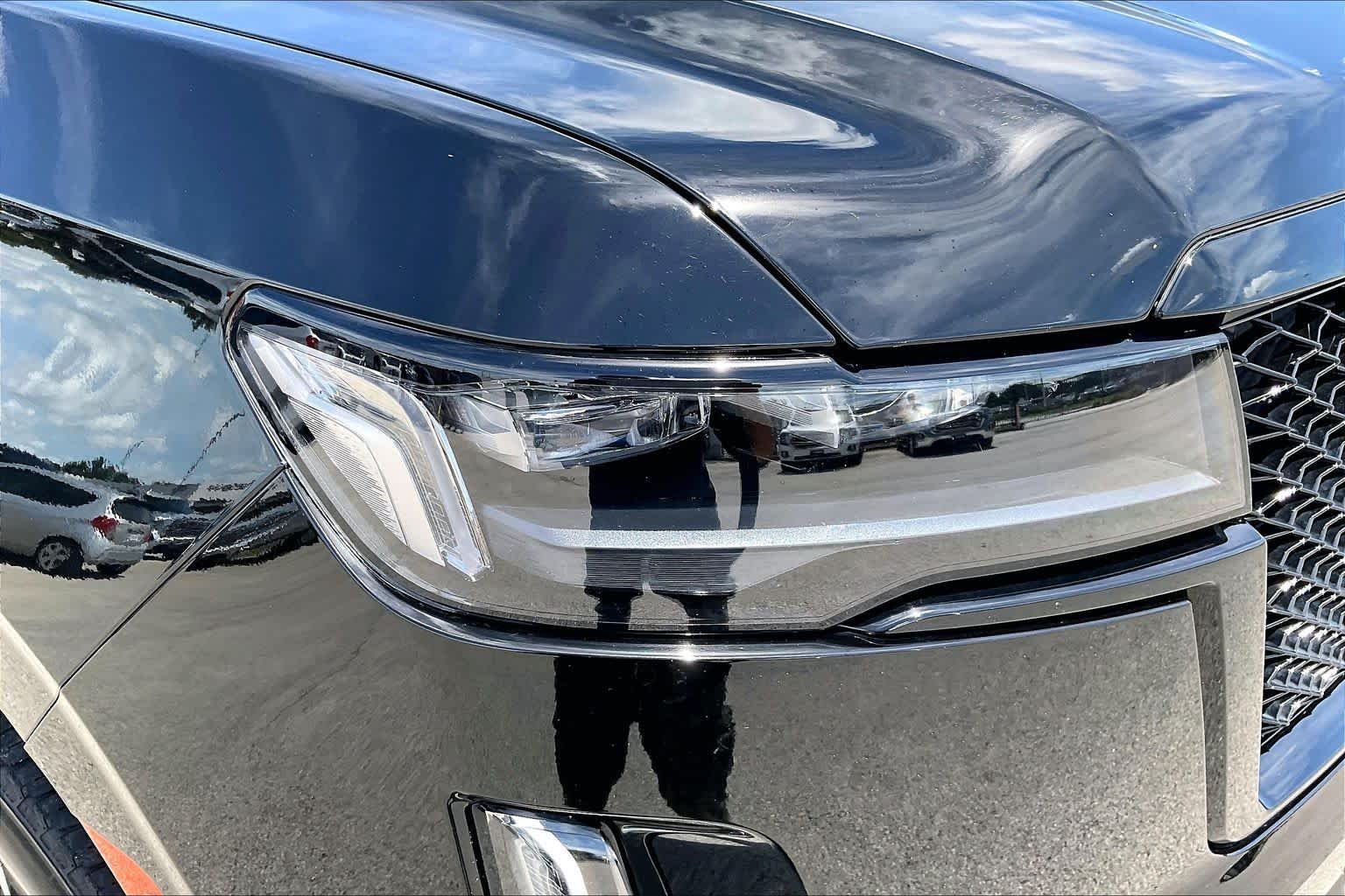 Used 2021 Black Raven Cadillac Sport Platinum image 28