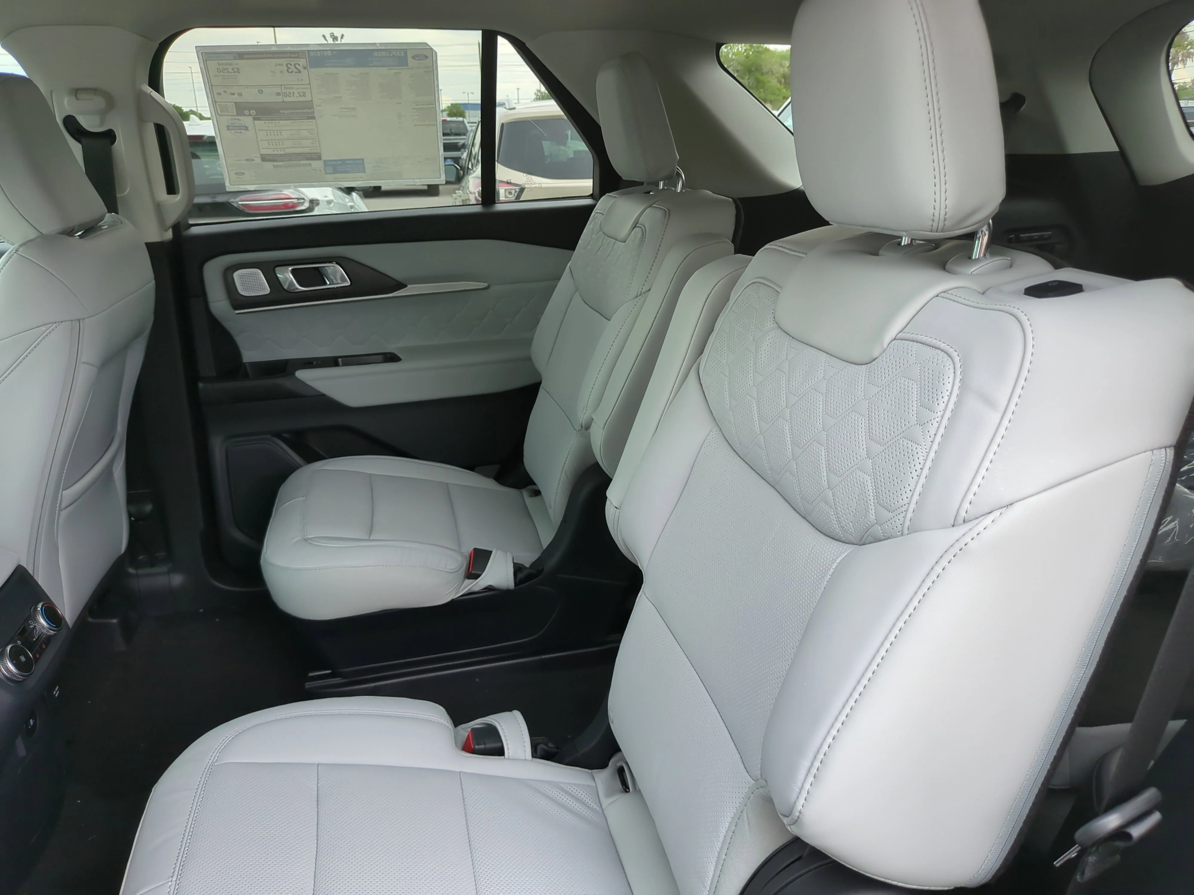 New 2026 Carbonized Gray Metallic Ford Platinum™ image 16