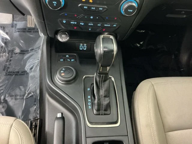 Used 2019 Blue Ford XLT image 18