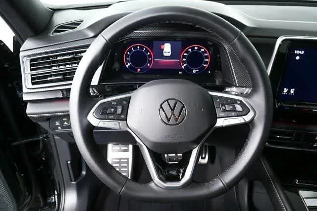 2026 Volkswagen Atlas Cross Sport SEL Premium R-LINE - Photo 11