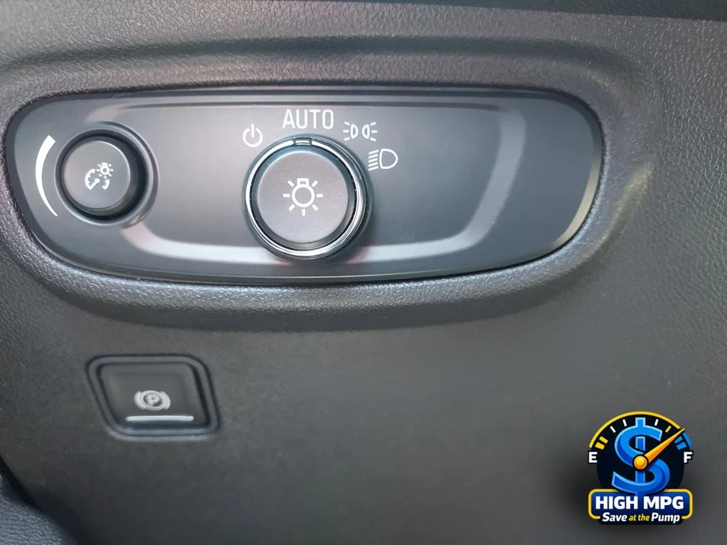 Used 2024 Black GMC SLE image 18
