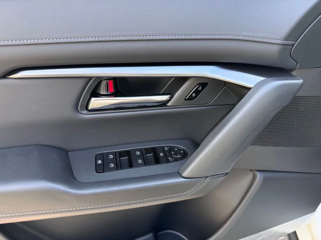 New 2026 Rhodium White Metallic Mazda 2.5 S Preferred AWD image 13