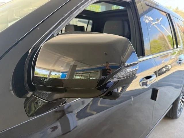 2026 Chevrolet Suburban High Country - Photo 8