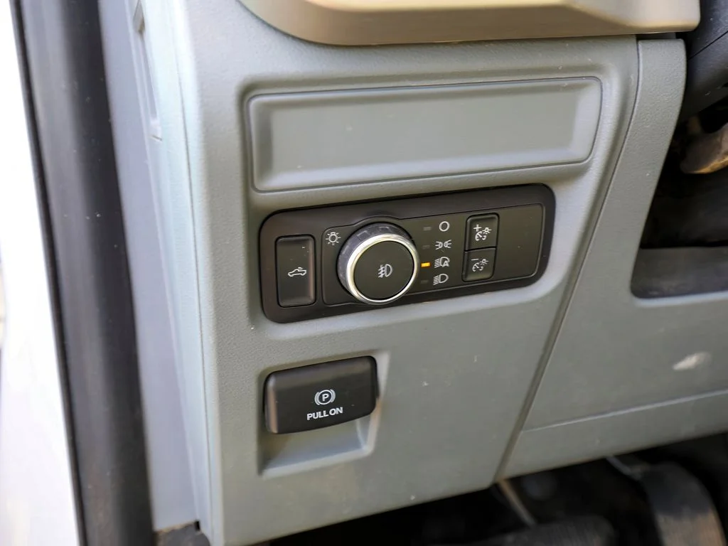 Used 2021 Oxford White Ford XLT image 13