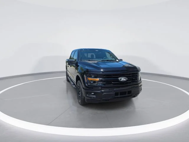 Used 2024 Black Ford XLT image 3