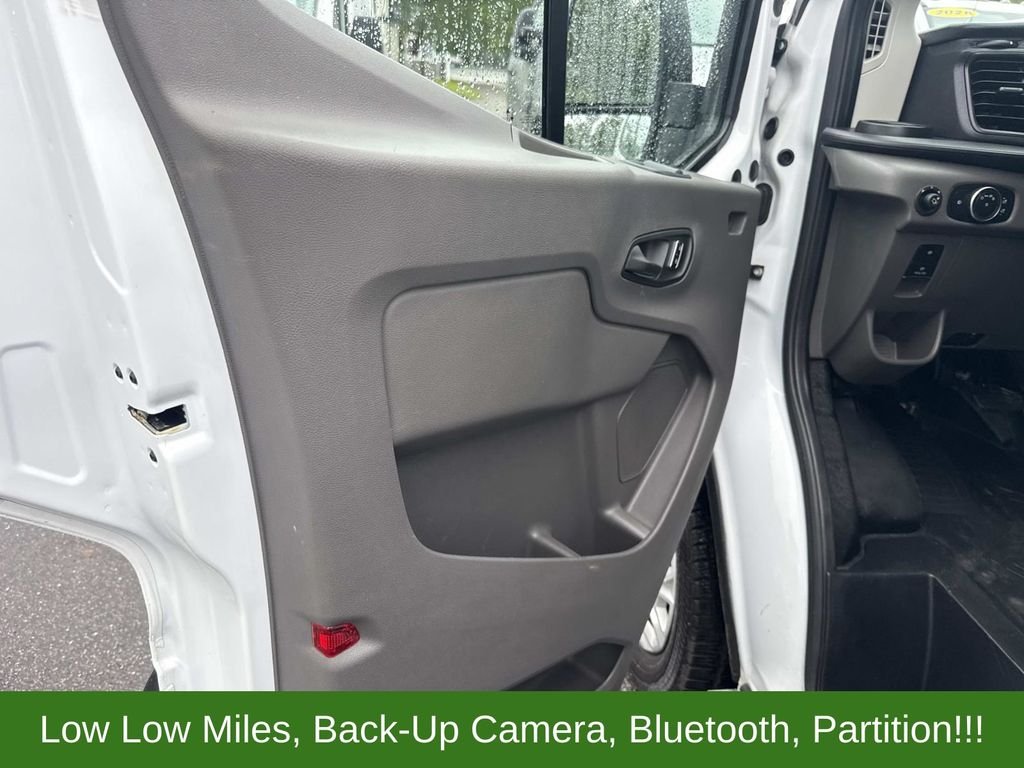 Used 2025 White Ford Base image 17