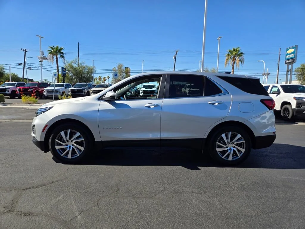 Used 2022 Silver Ice Metallic Chevrolet LT image 3