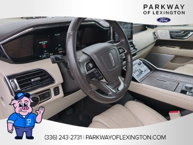 Used 2019 White Lincoln Reserve image 15