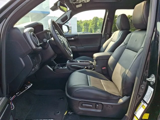 Used 2020 Black Toyota TRD Off-Road image 14