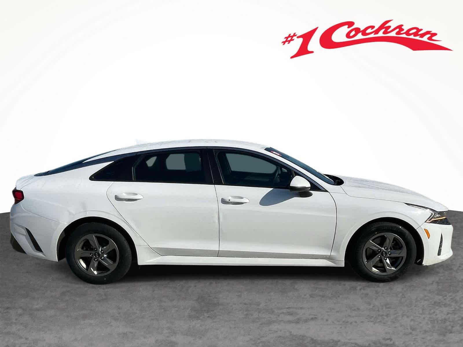 Used 2021 Glacial White Pearl Kia LXS image 8