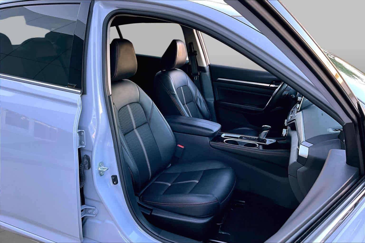 Used 2024 Gray Sky Pearl Nissan 2.5 SR image 9
