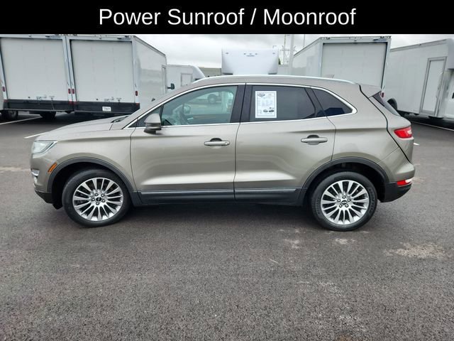 Used 2017 Gray Lincoln Reserve image 4