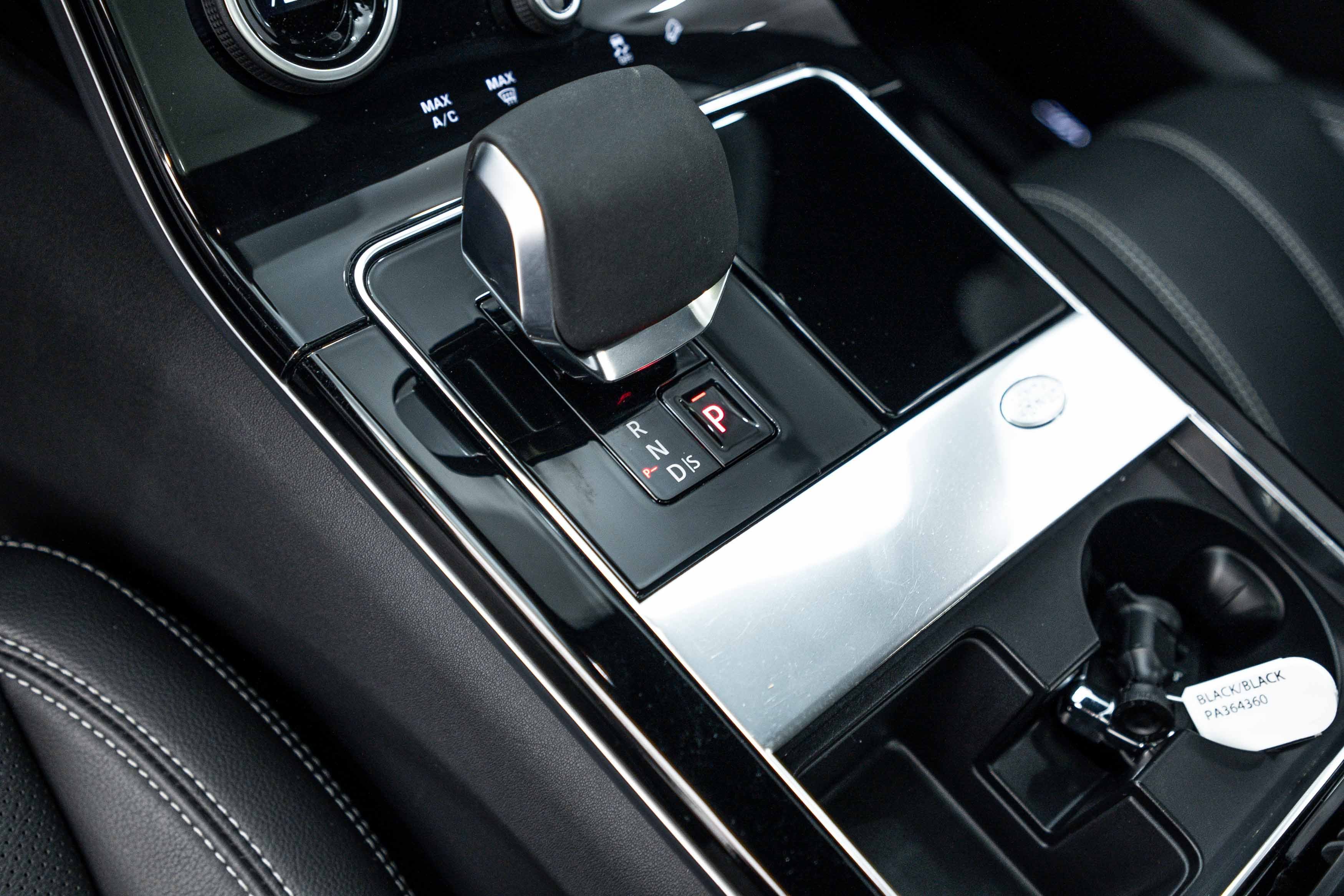 Used 2023 Santorini Black Metallic Land Rover R-Dynamic S image 11