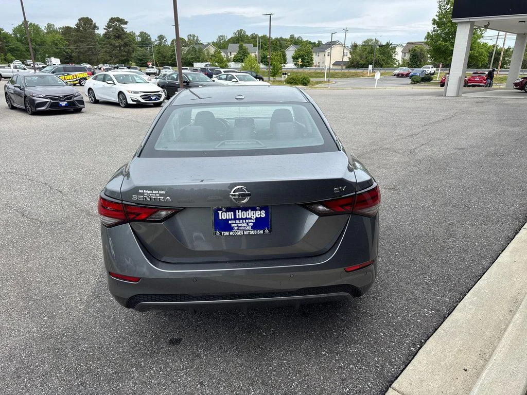 Used 2023 Gun Metallic Nissan SV CVT image 4