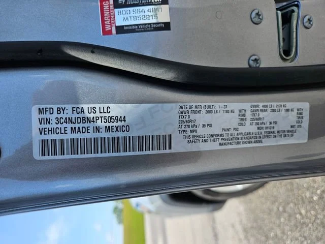 Used 2023 Gray Jeep Latitude image 30