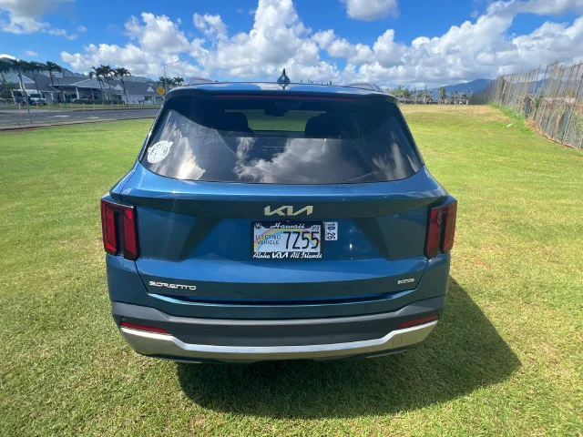 Certified Used 2025 Blue Kia SX Prestige image 4