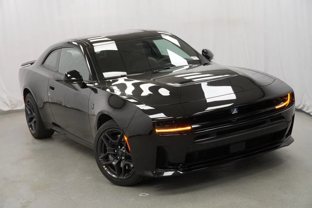 New 2026 Diamond Black Crystal Pearlcoat Dodge Scat Pack image 8