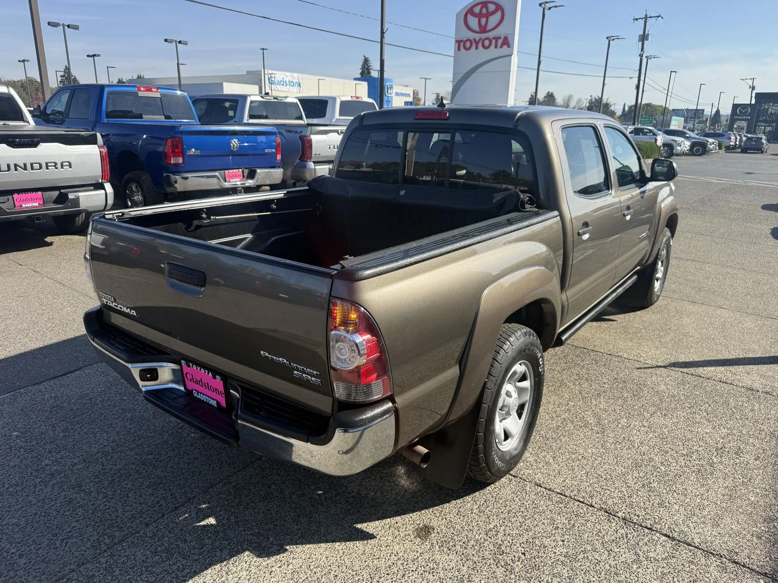 Used 2014 Pyrite Mica Toyota PreRunner image 6