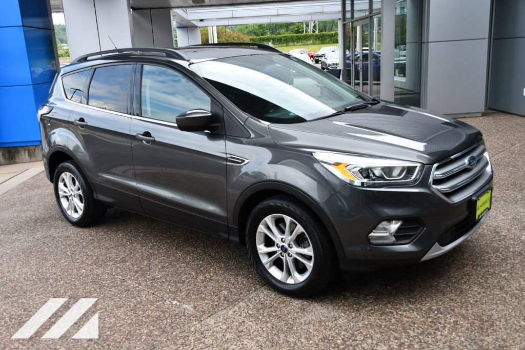 Used 2017 Gray Ford SE image 10