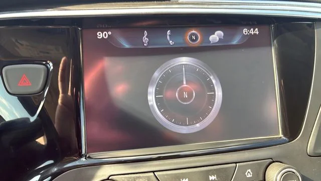 Used 2017 White Buick Essence image 22