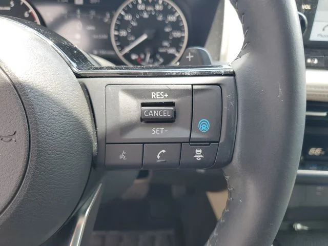 Used 2023 Black Nissan SL image 21