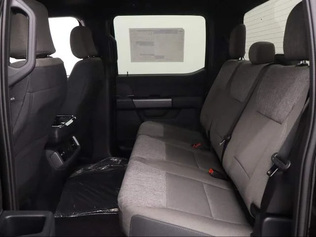 Used 2026 Agate Black Metallic Ford XLT image 25
