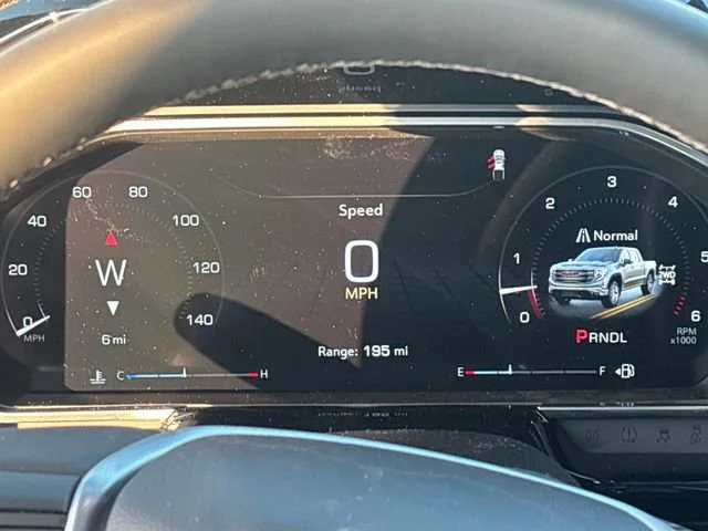 New 2026 Summit White GMC SLE image 27