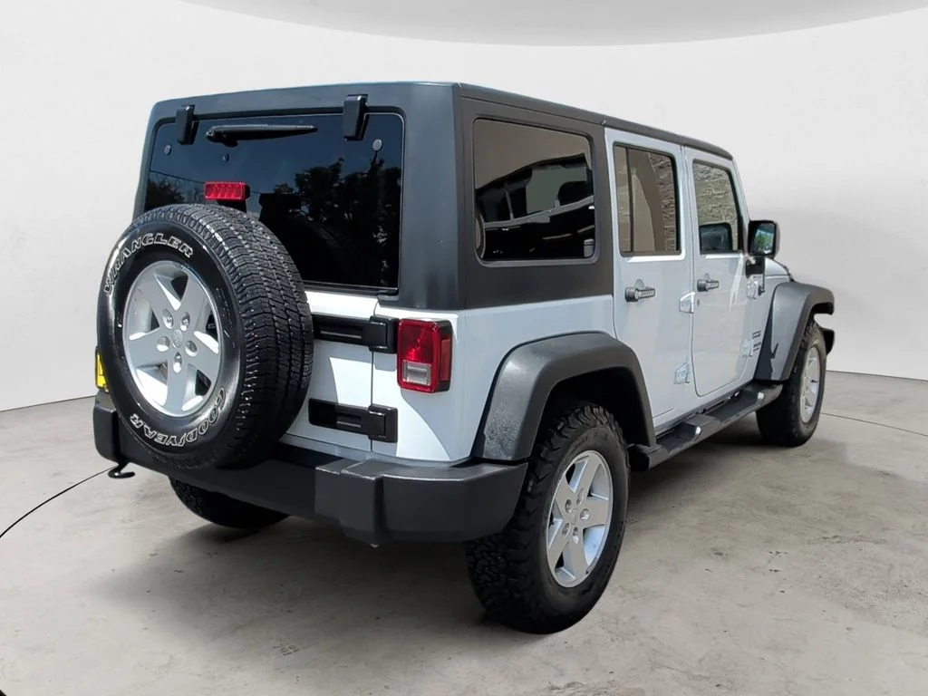 Used 2015 White Jeep Unlimited Sport image 5