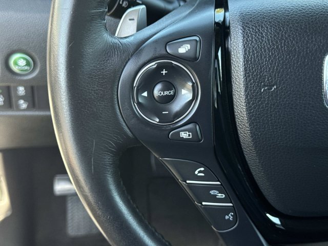 Certified Used 2018 White Honda Touring image 11