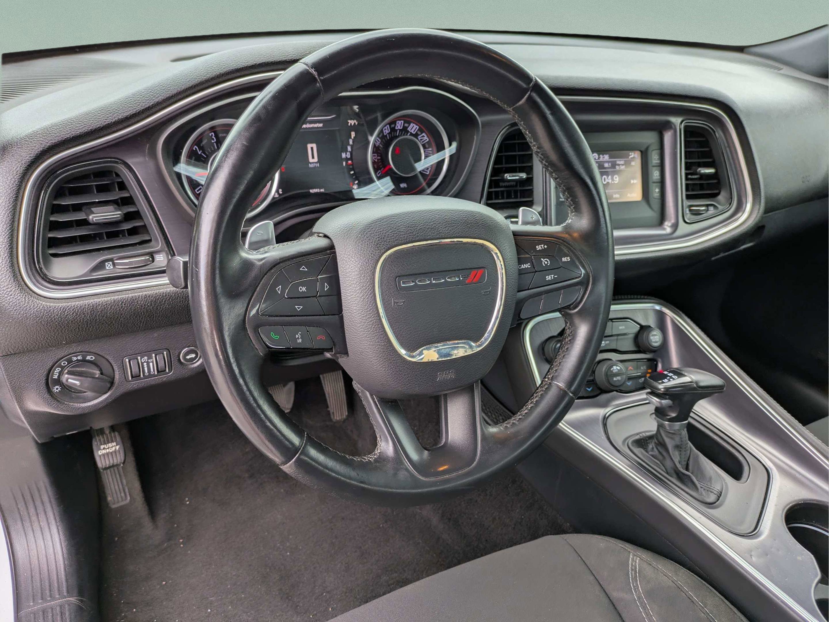 Used 2015 Bright White Clearcoat Dodge SXT image 13