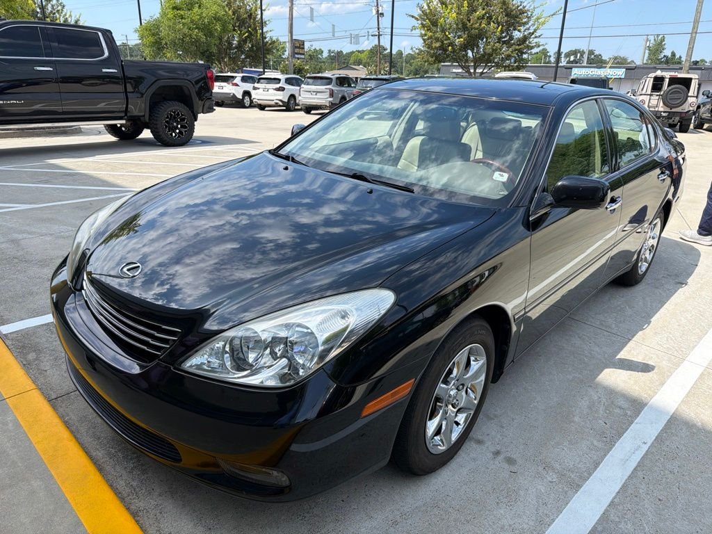 Used 2002 Black Lexus 300 image 1